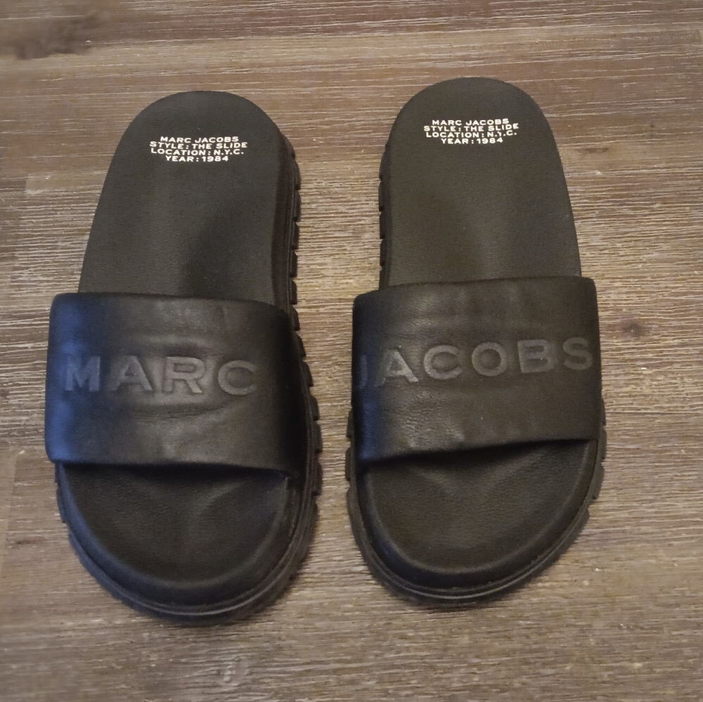 Marc Jacobs Matte Black Embossed Logo Slide Sandals